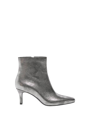 Ankle boots with metallic heel