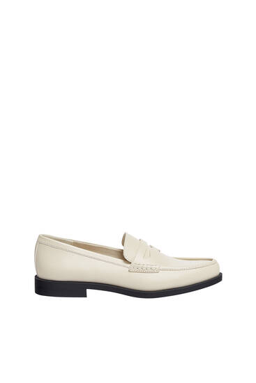 Women's Flat Loafers and Shoes | PULL&BEAR