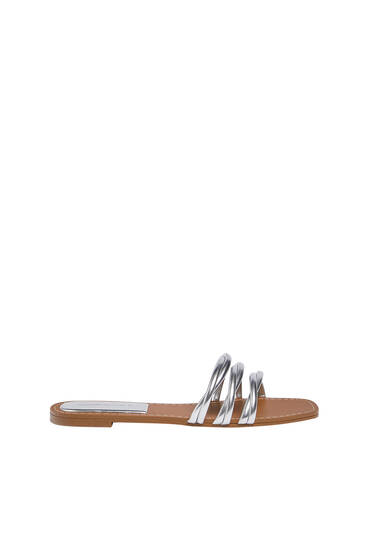 Strappy flat sandals