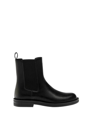 Dames laarzen en enkellaarsjes - Herfst Winter 2022/23 | PULL\u0026BEAR