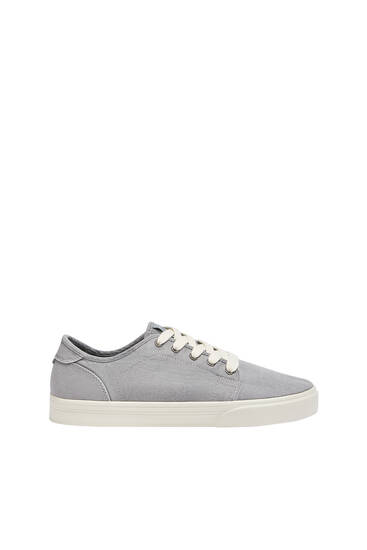 Casual canvas trainers