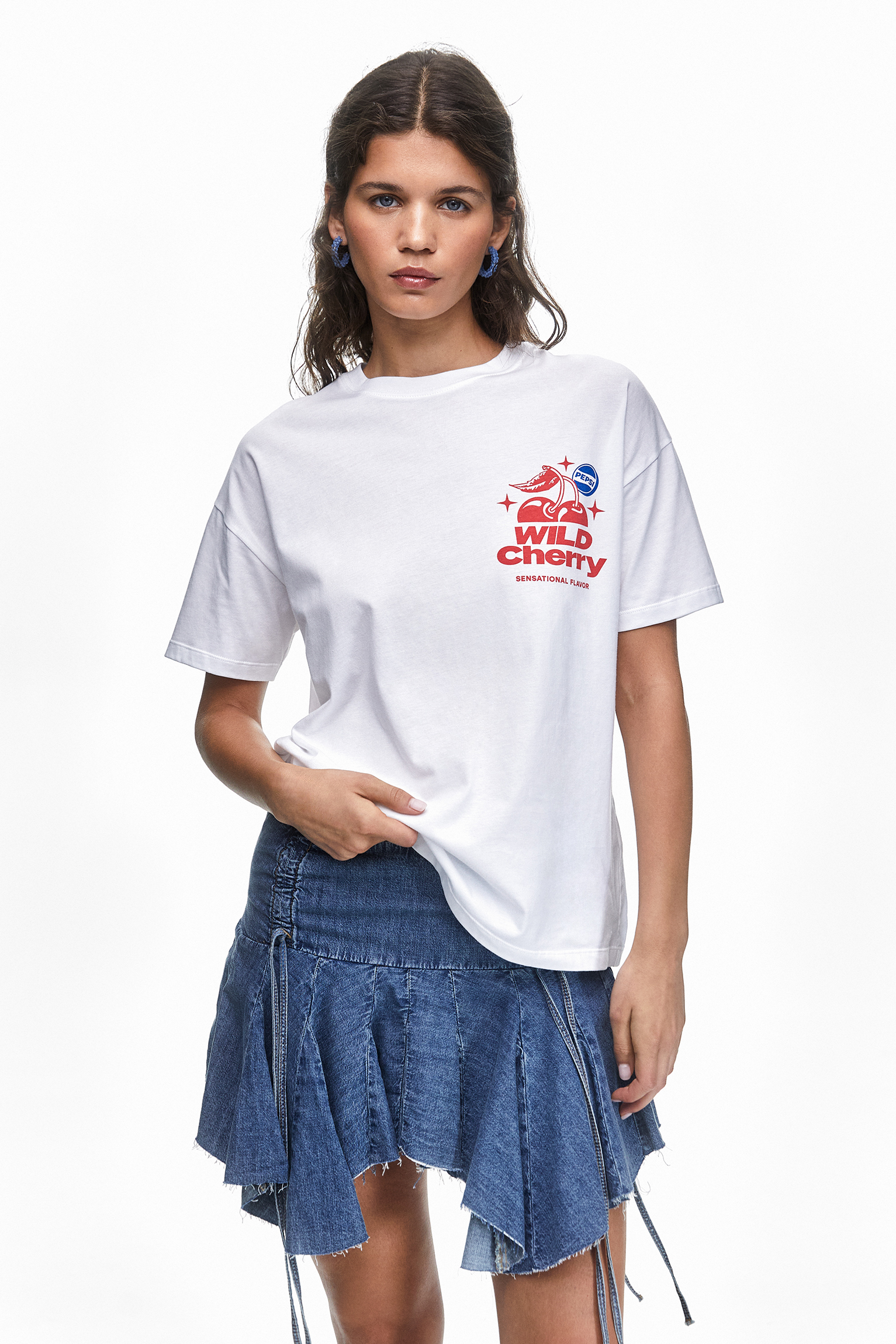 Orijinal Kad n Tshirt Modelleri Logolu Disney. PULL BEAR