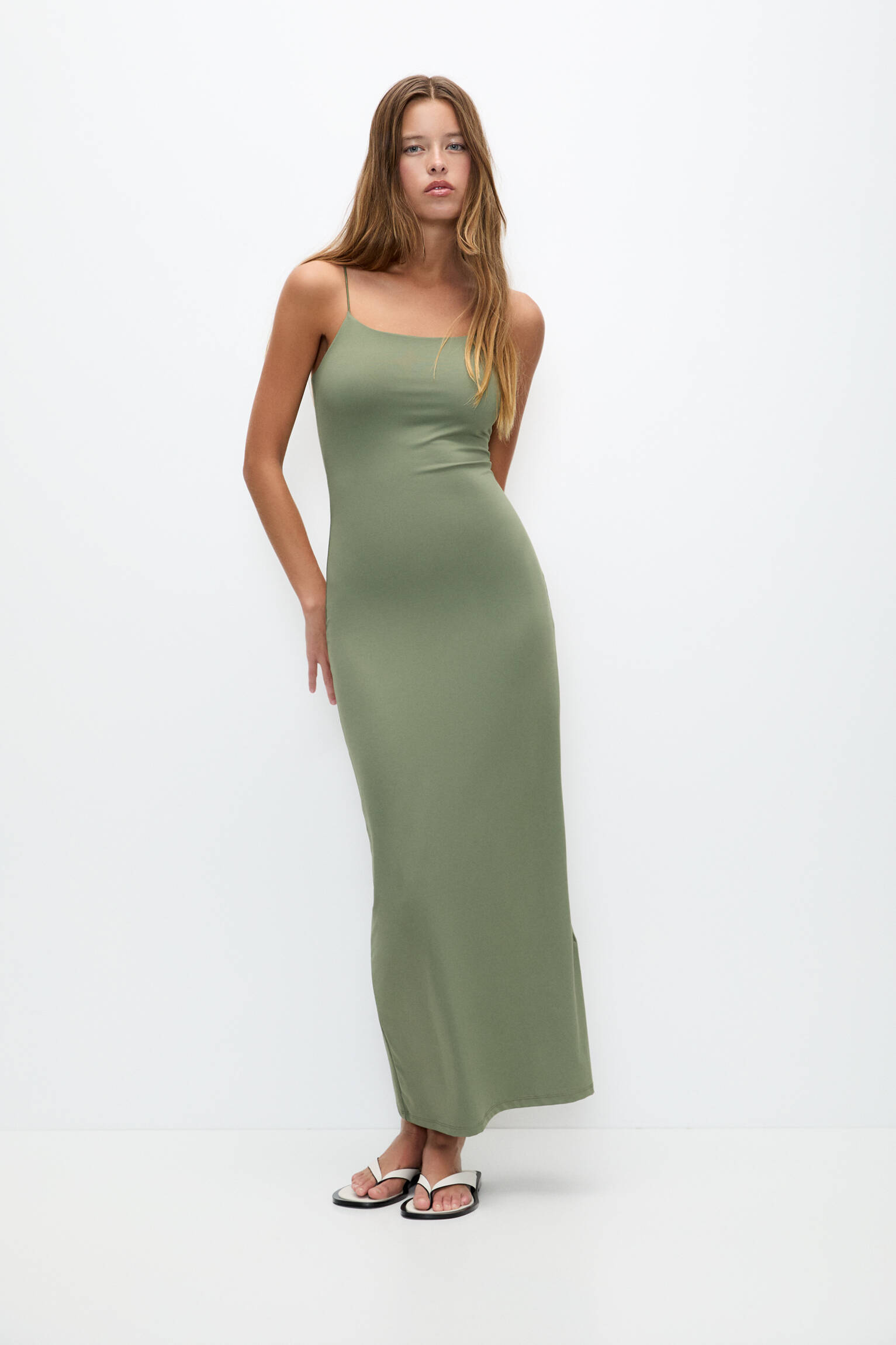 Long strappy polyamide dress - pull&bear