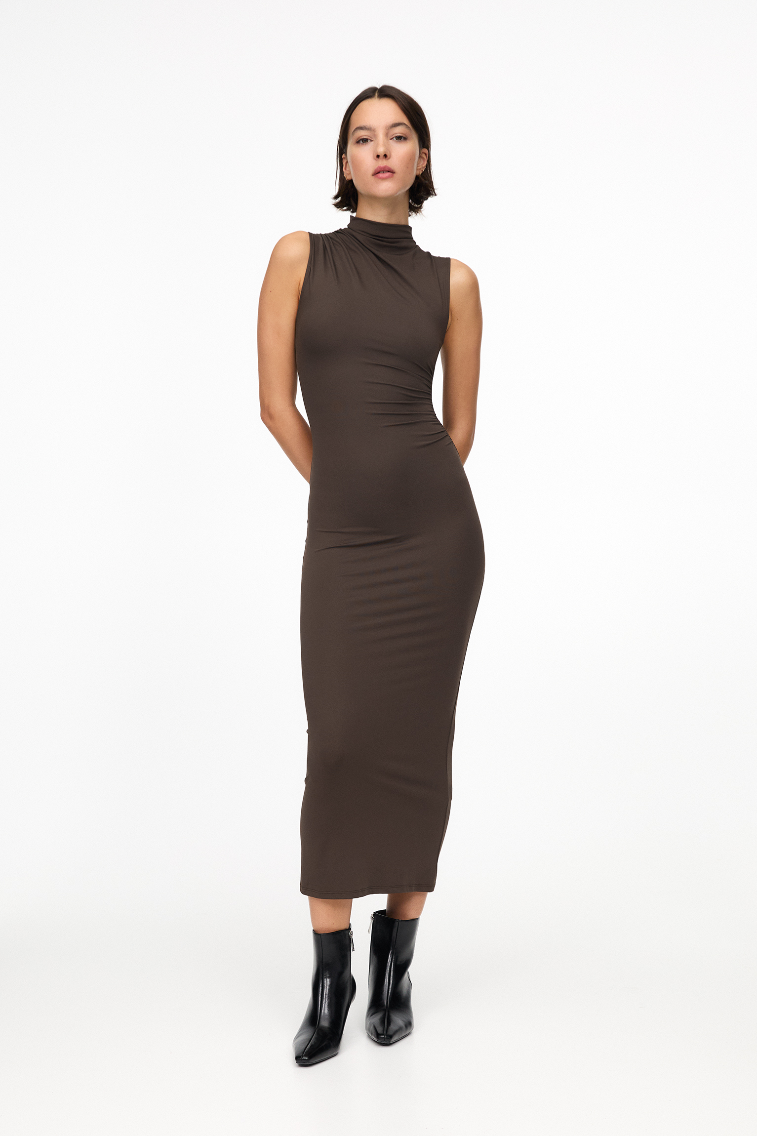 Pull and bear black dress best sale