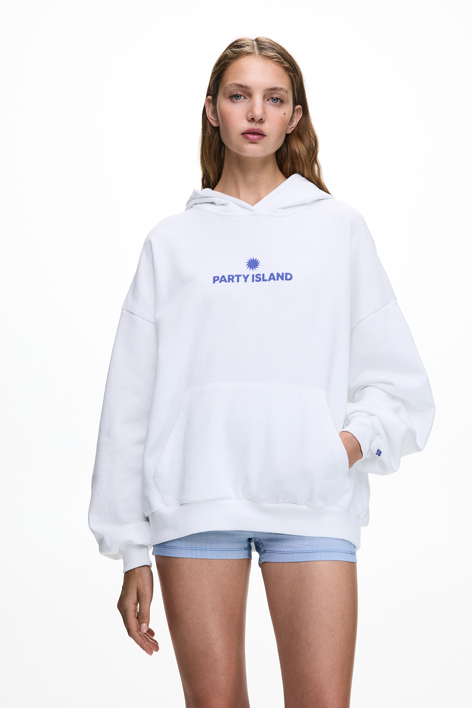 Women s Hoodies Sweatshirts PULL BEAR