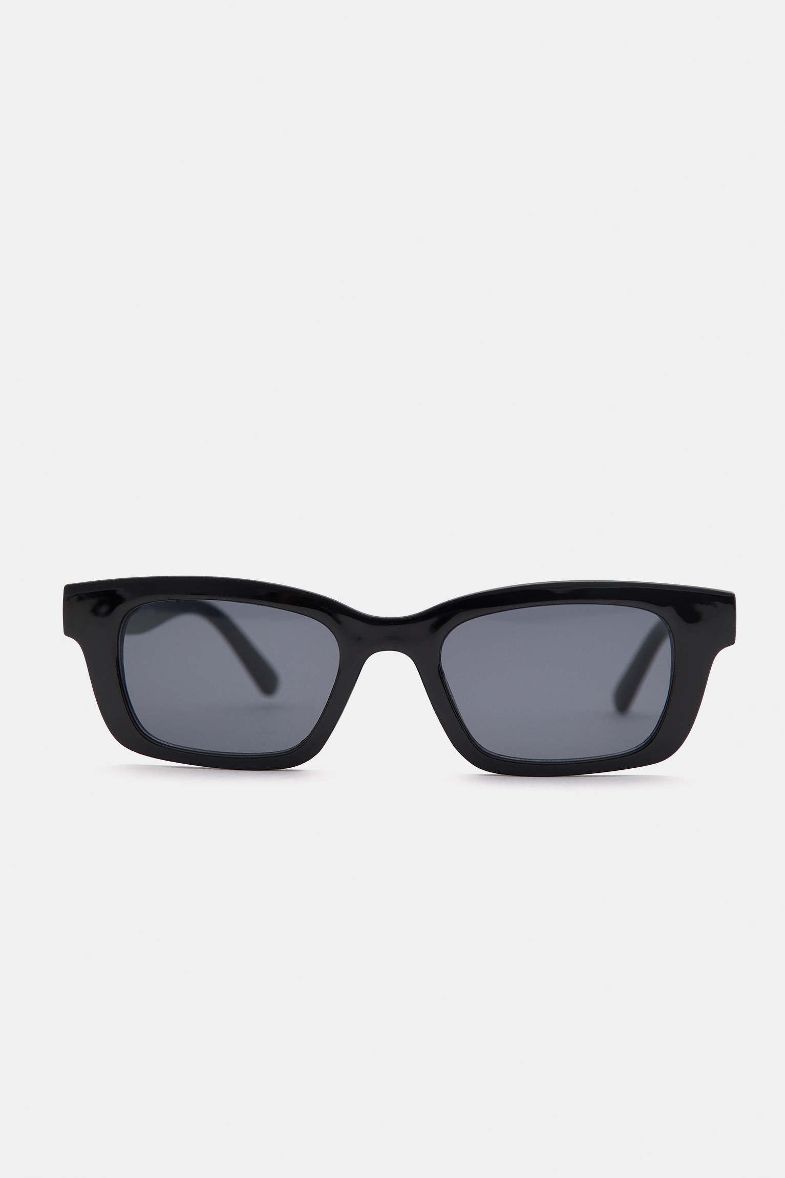 Entdecke die neuesten Sonnenbrillen für Herren | PULL&BEAR