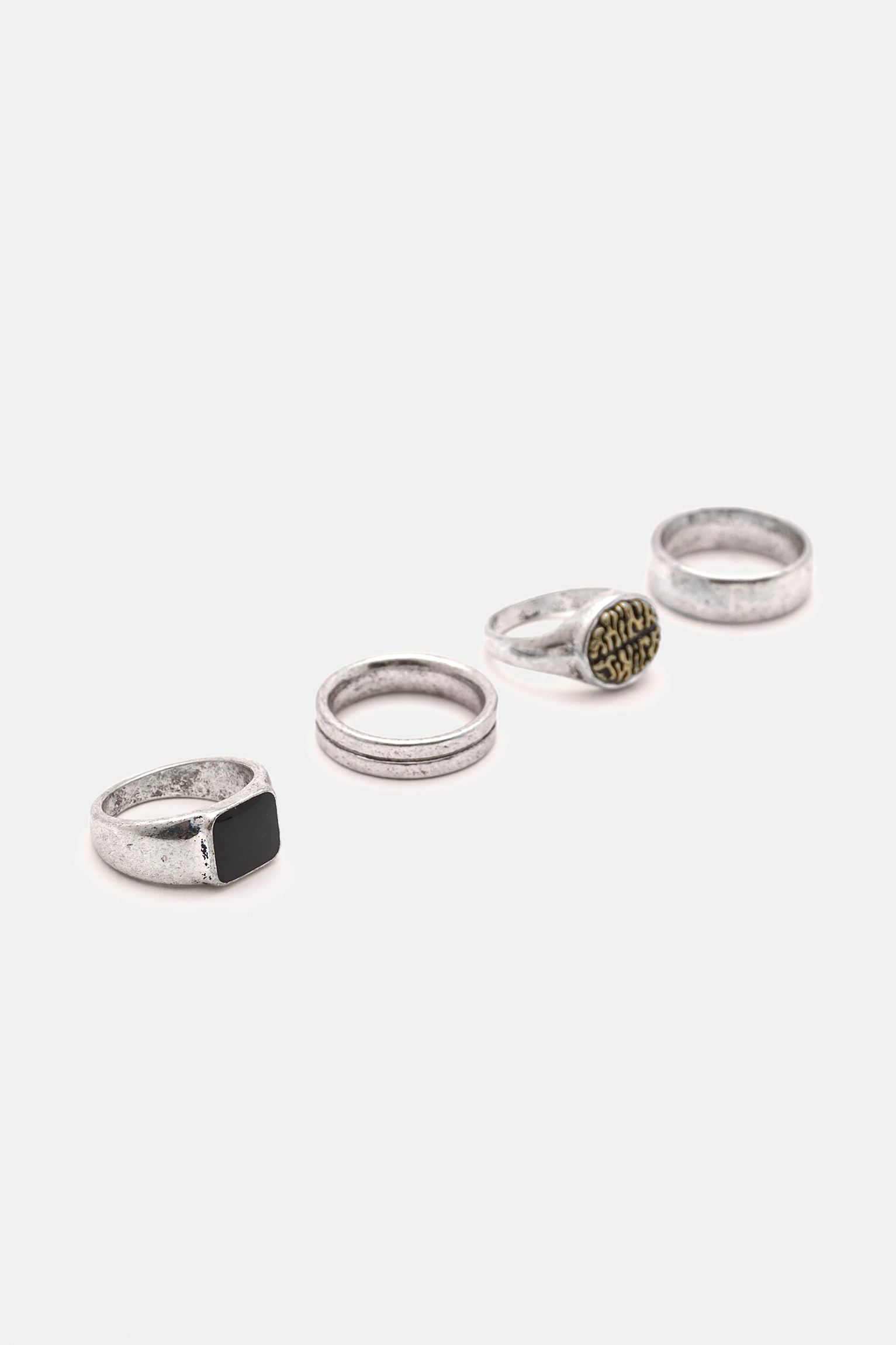 pull and bear anillos hombre