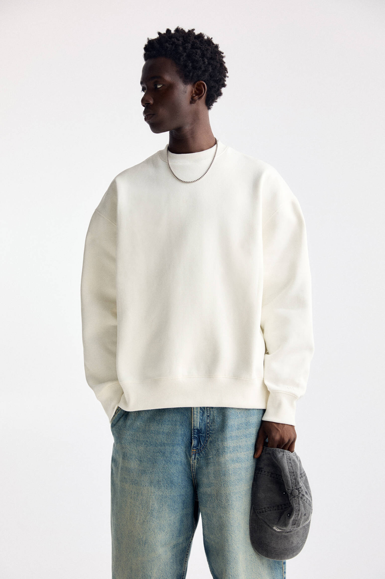 Basic-Sweatshirt mit Rundausschnitt - PULL&BEAR