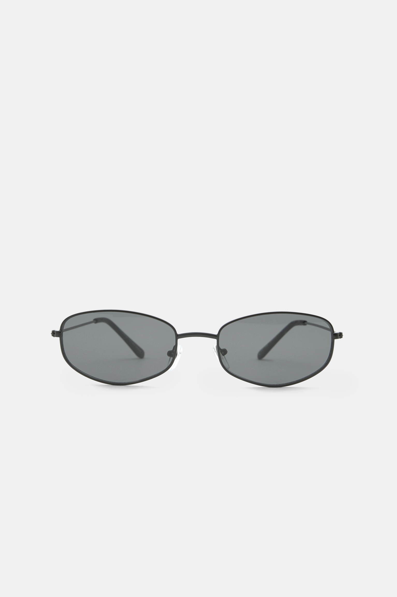 Entdecke die neuesten Sonnenbrillen für Herren | PULL&BEAR