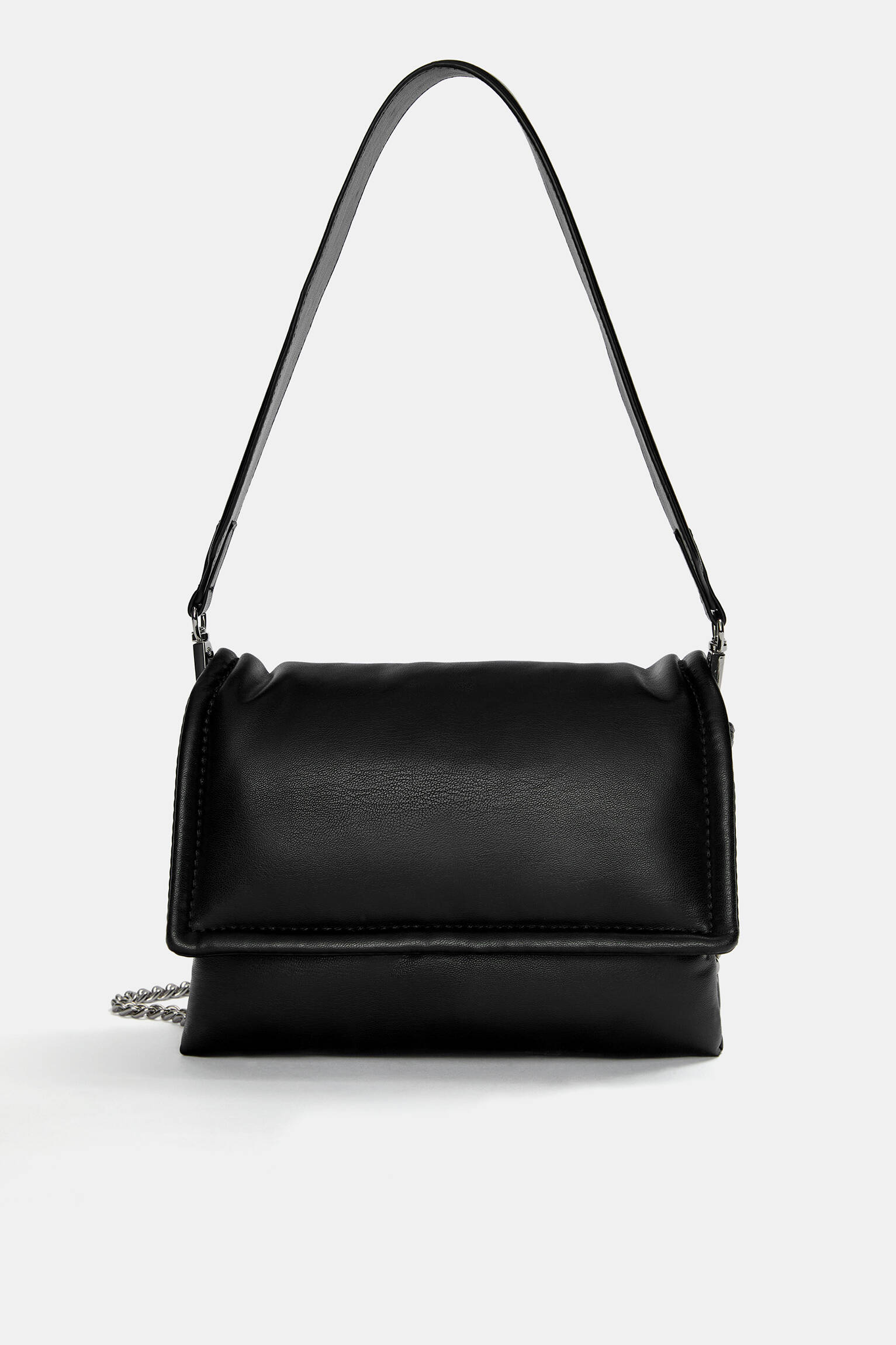 Shoulder bag with chain detail - PULL&BEAR