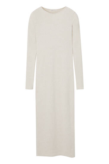 Long soft knit dress with a round neck
