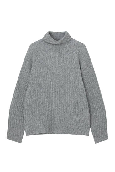 Jemný pletený oversize ležérny sveter