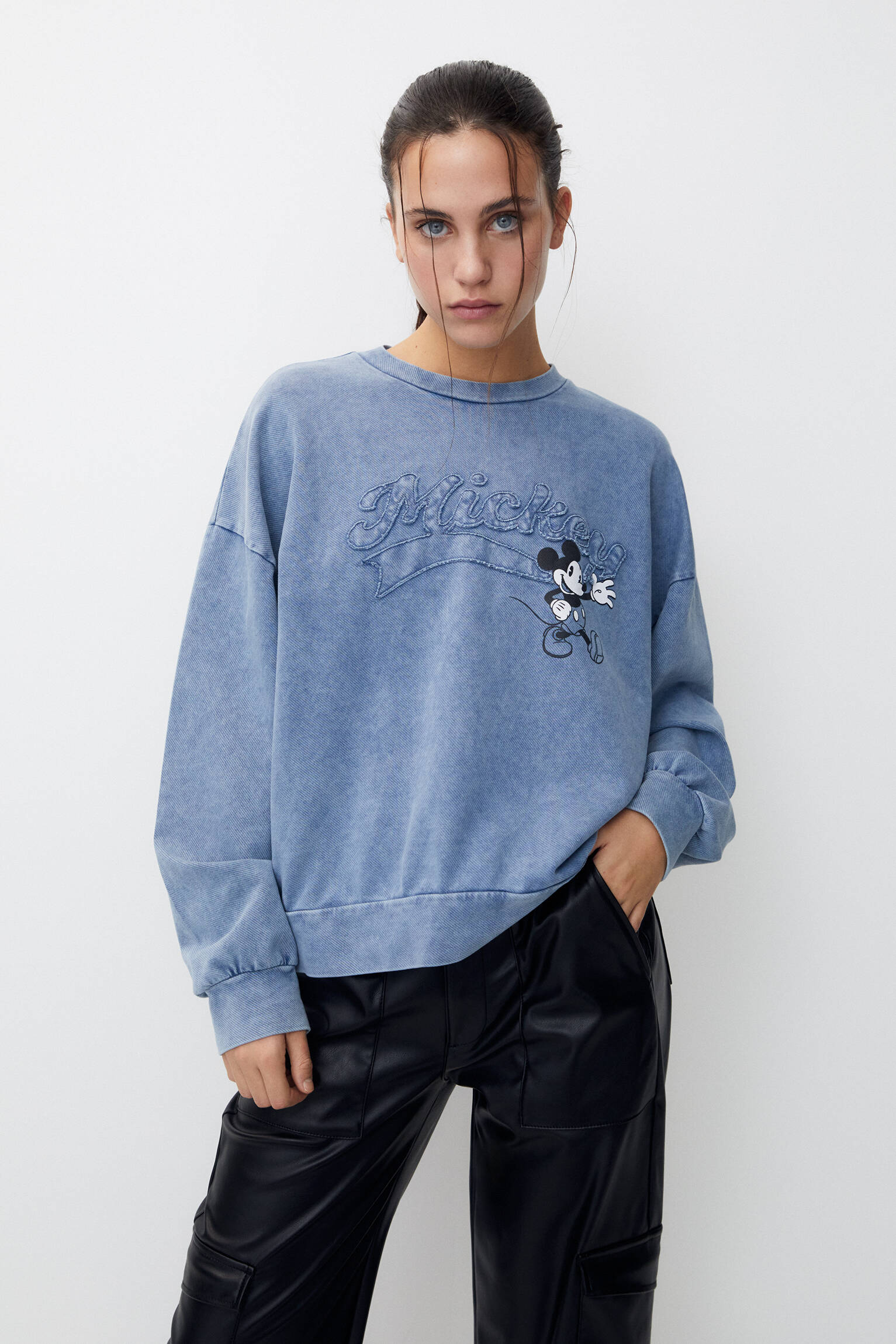 Faded finish Mickey Mouse sweatshirt - PULL&BEAR 