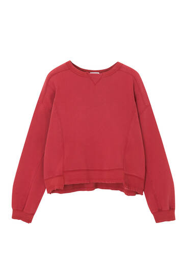 Dikiş detaylı kırmızı sweatshirt