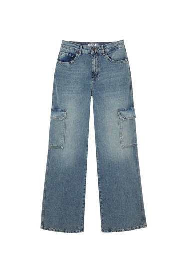 Wide-leg cargo jeans