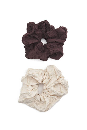 2-pack of scrunchies