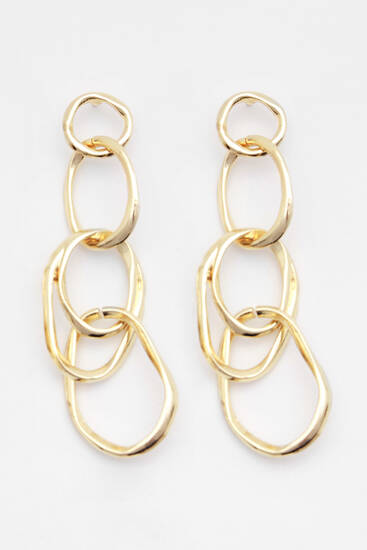 Chain link dangle earrings
