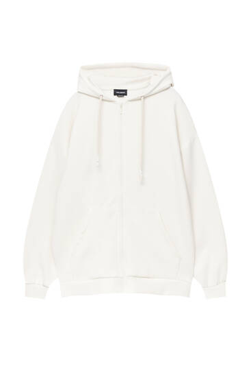 Pull and bear snow hotsell white hoodie