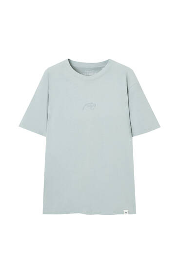 Short sleeve T-shirt with raised detail