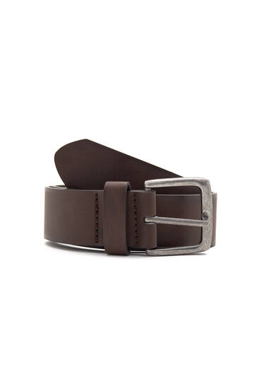 Brown belt with an aged finish