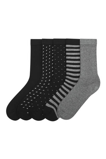 Socken mit Krawattenmuster in Grau