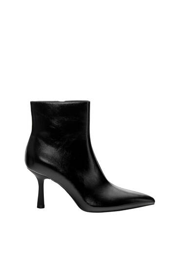 Pointed high-heel ankle boots