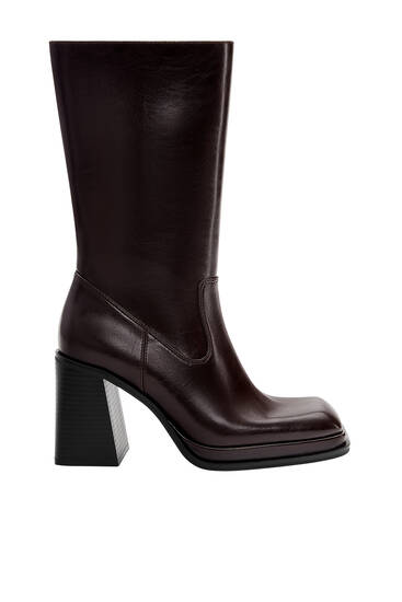 High-heel boots with square toe