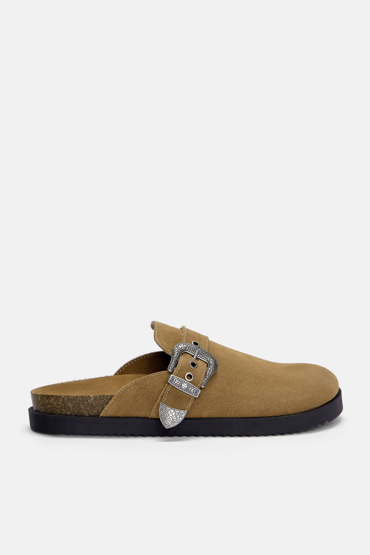 Leather clogs with buckle - pull&bear