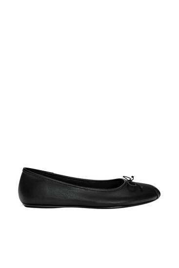 Ballet flats with bow details