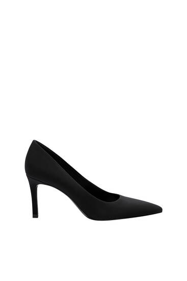 Stiletto-heel shoes
