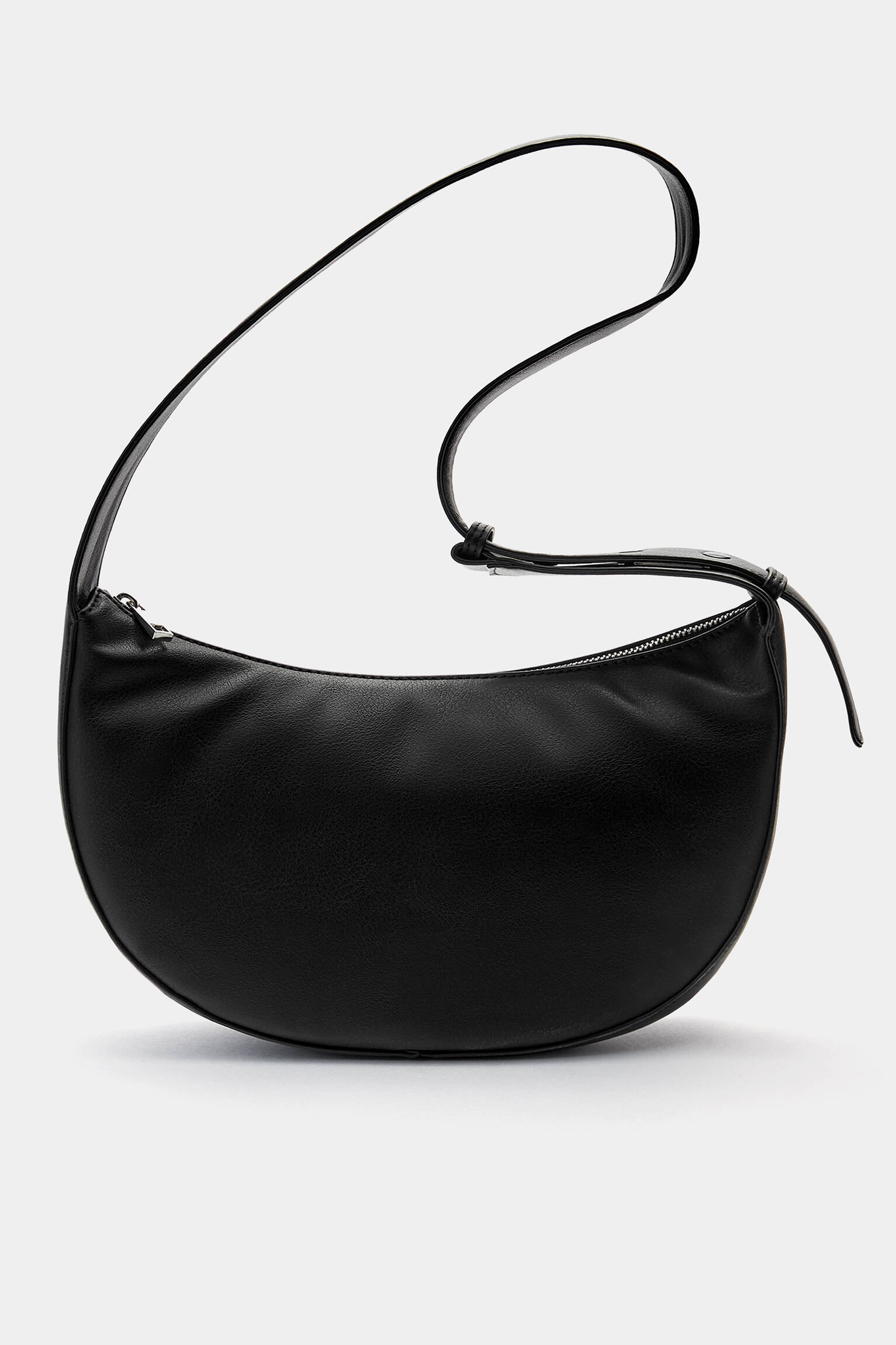 Half-moon crossbody bag - pull&bear