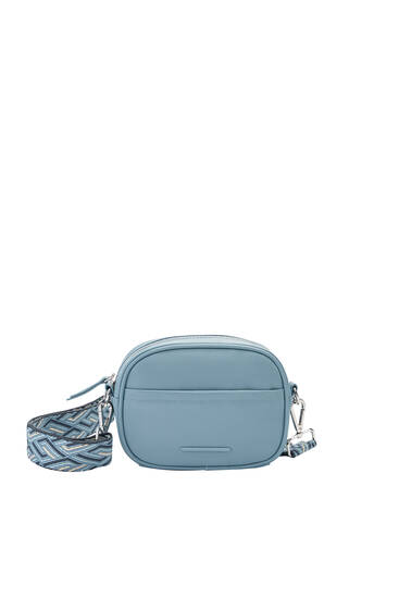 Crossbody bag with interchangeable strap