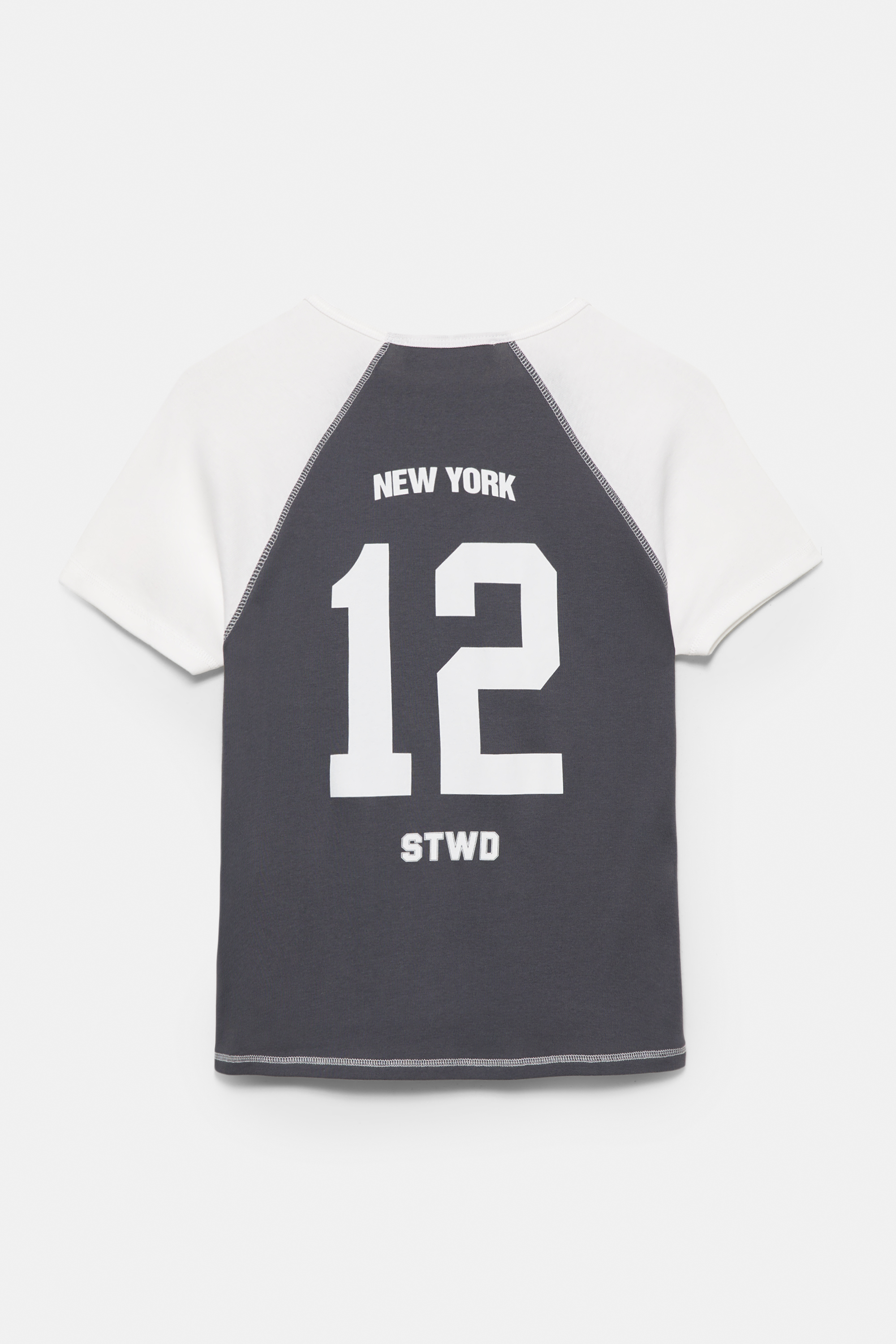 Kaus lengan raglan beruang