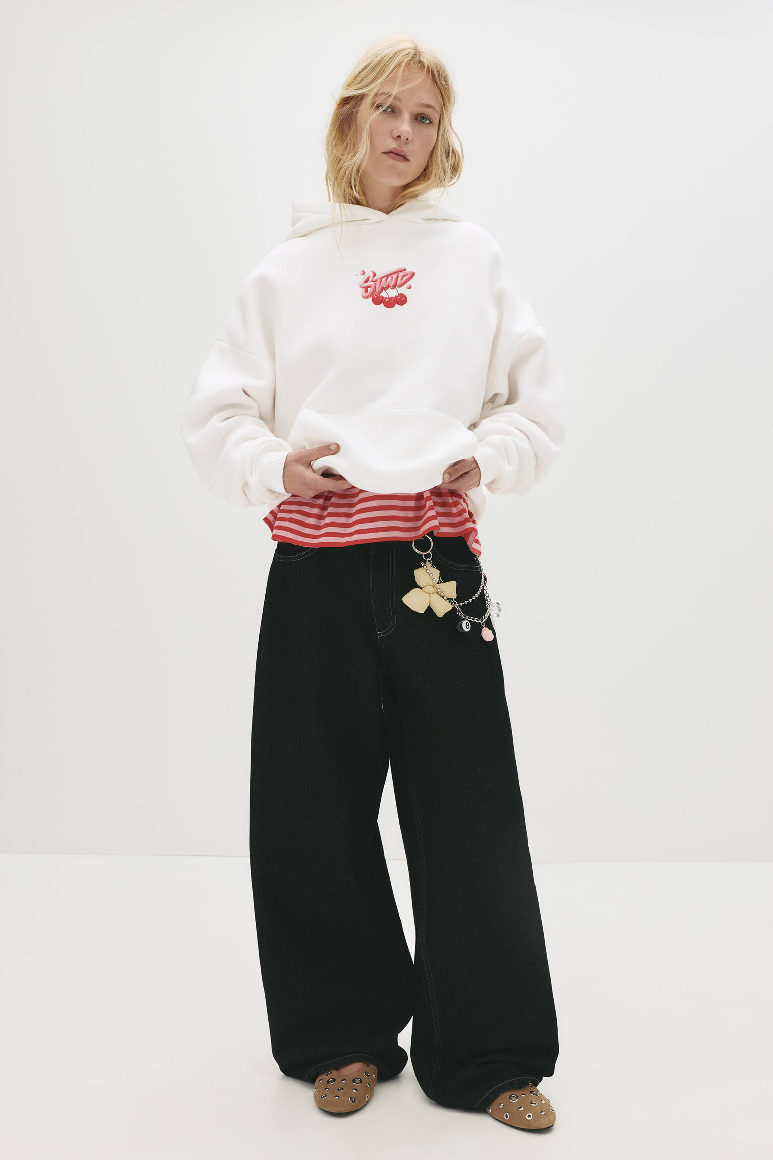 Sweat à capuche STWD cerises - pull&bear