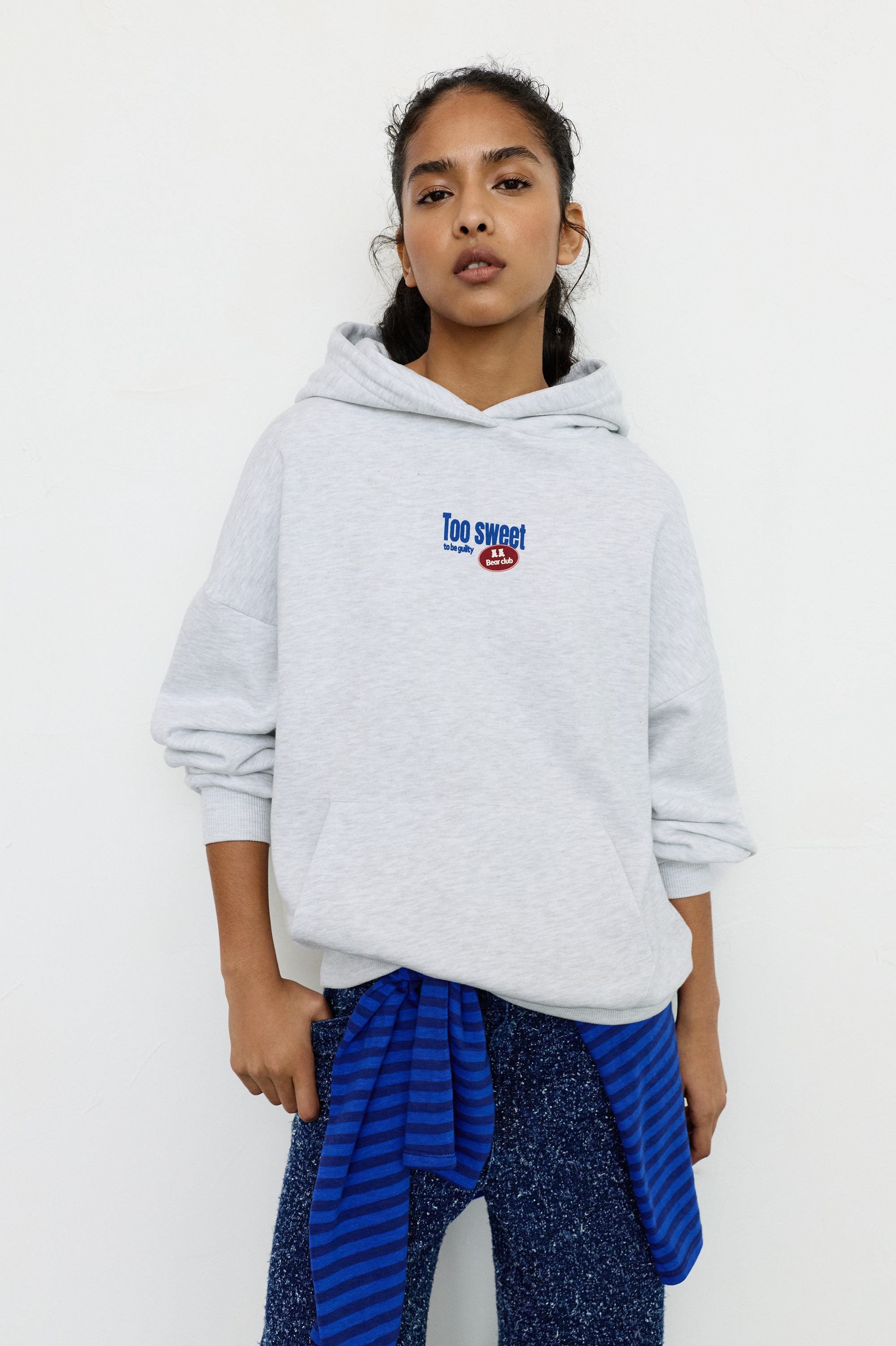 Sweat à capuche avec motif ours