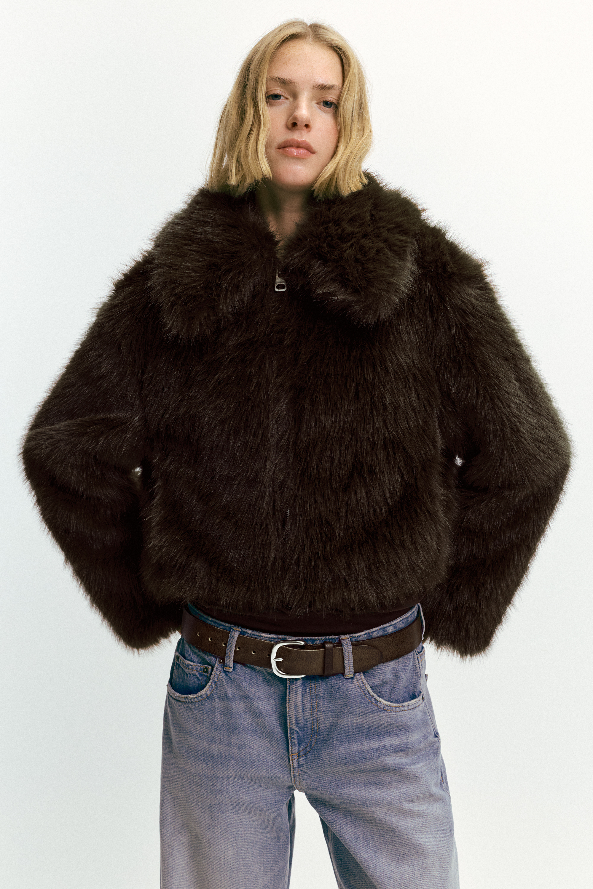 Short faux fur coat with zip