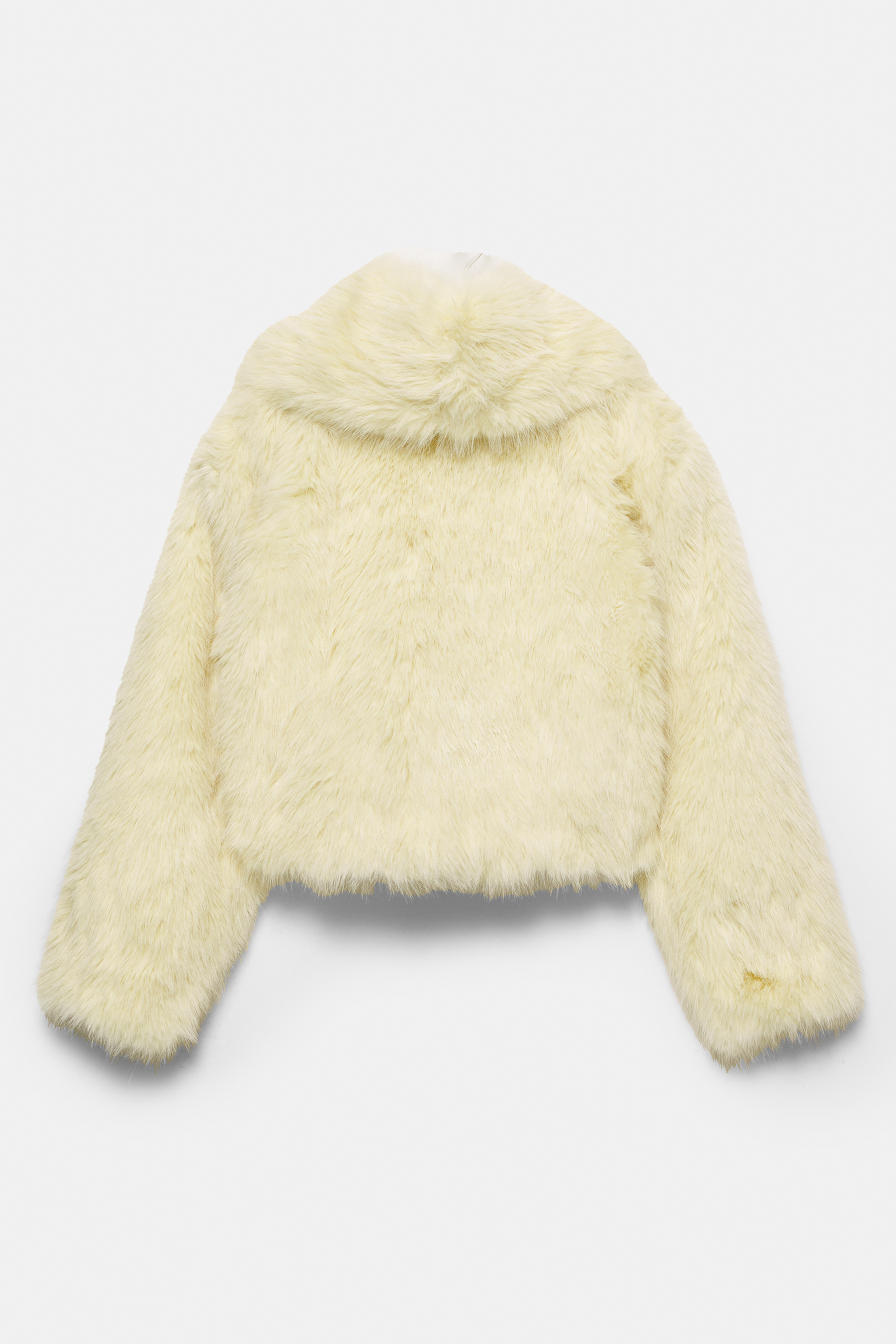 Krátky kabát s falošnou kožušinou