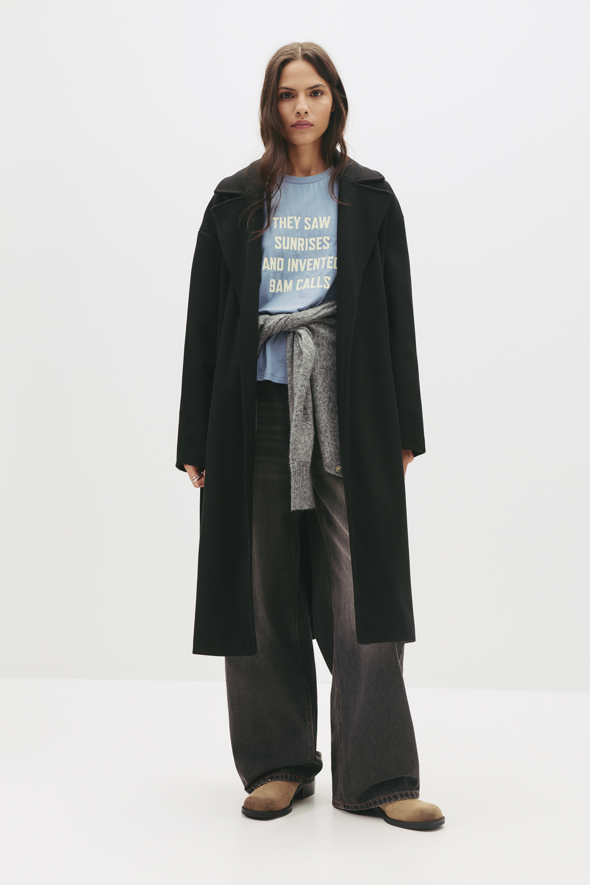 Long felt coat with belt