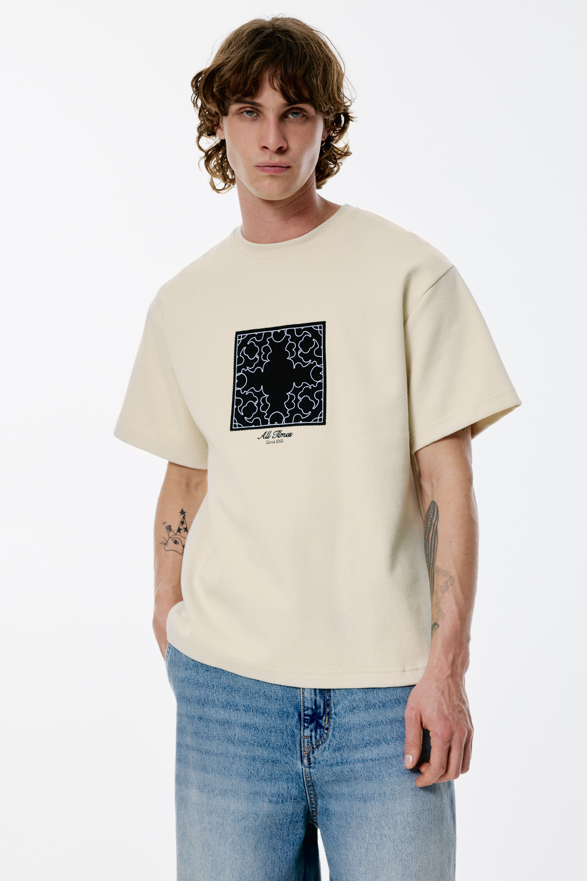 سويت شيرت إنترلوك بأكمام قصيرة