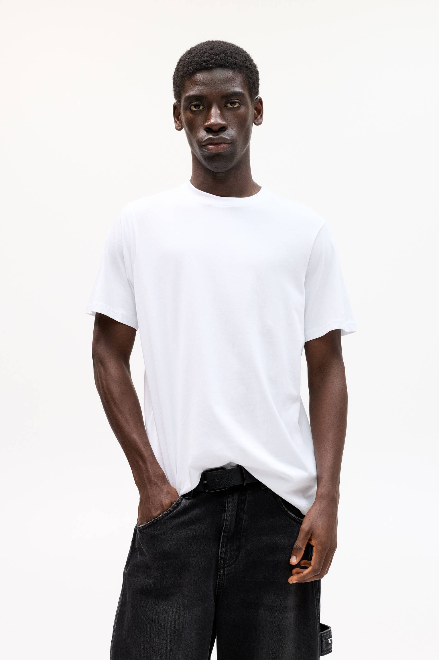 Basic Short Sleeve Cotton T shirt PULL BEAR basic-short-sleeve-cotton-t-shirt-pull-bear