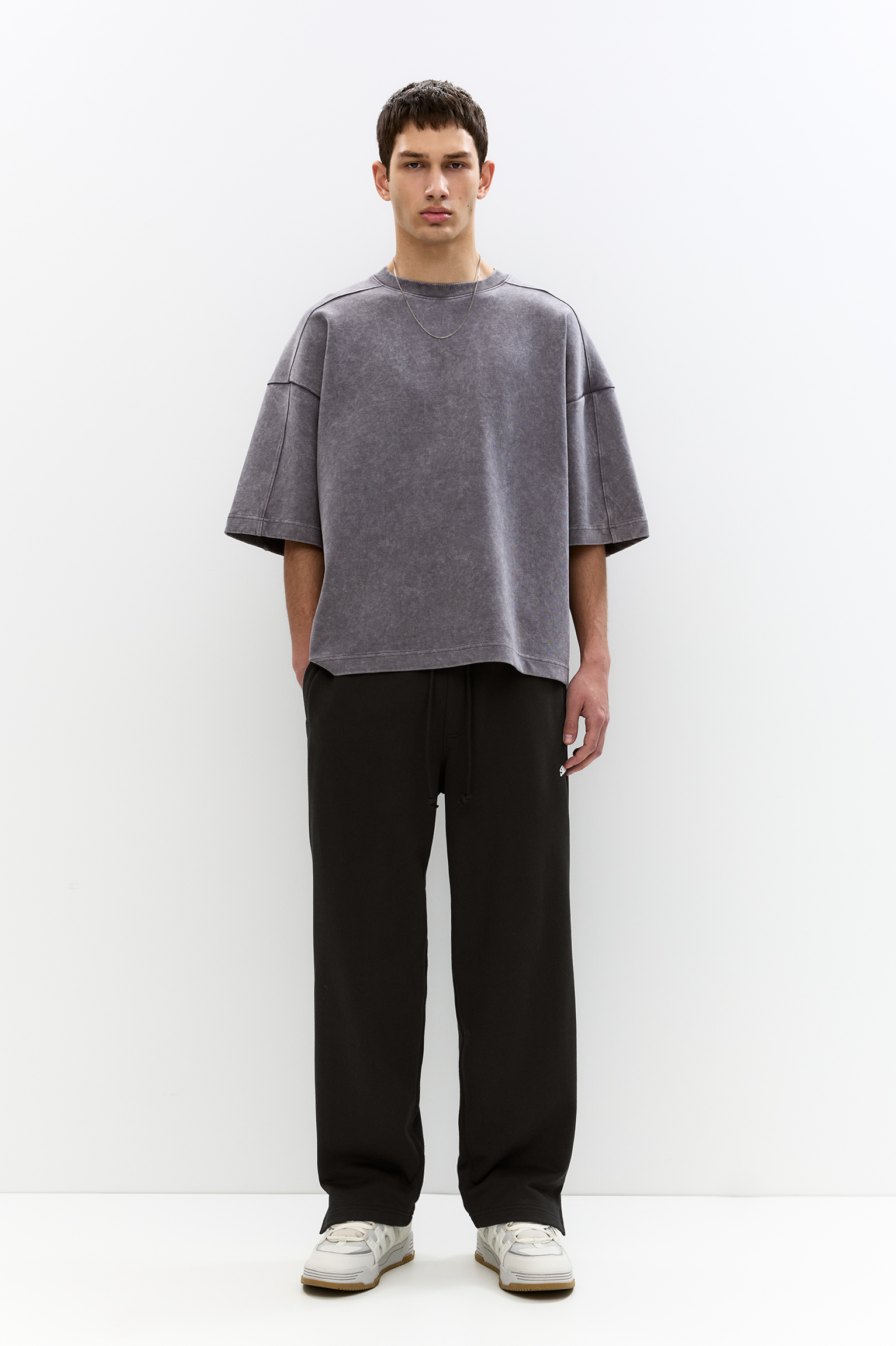 Sweatpants with splits