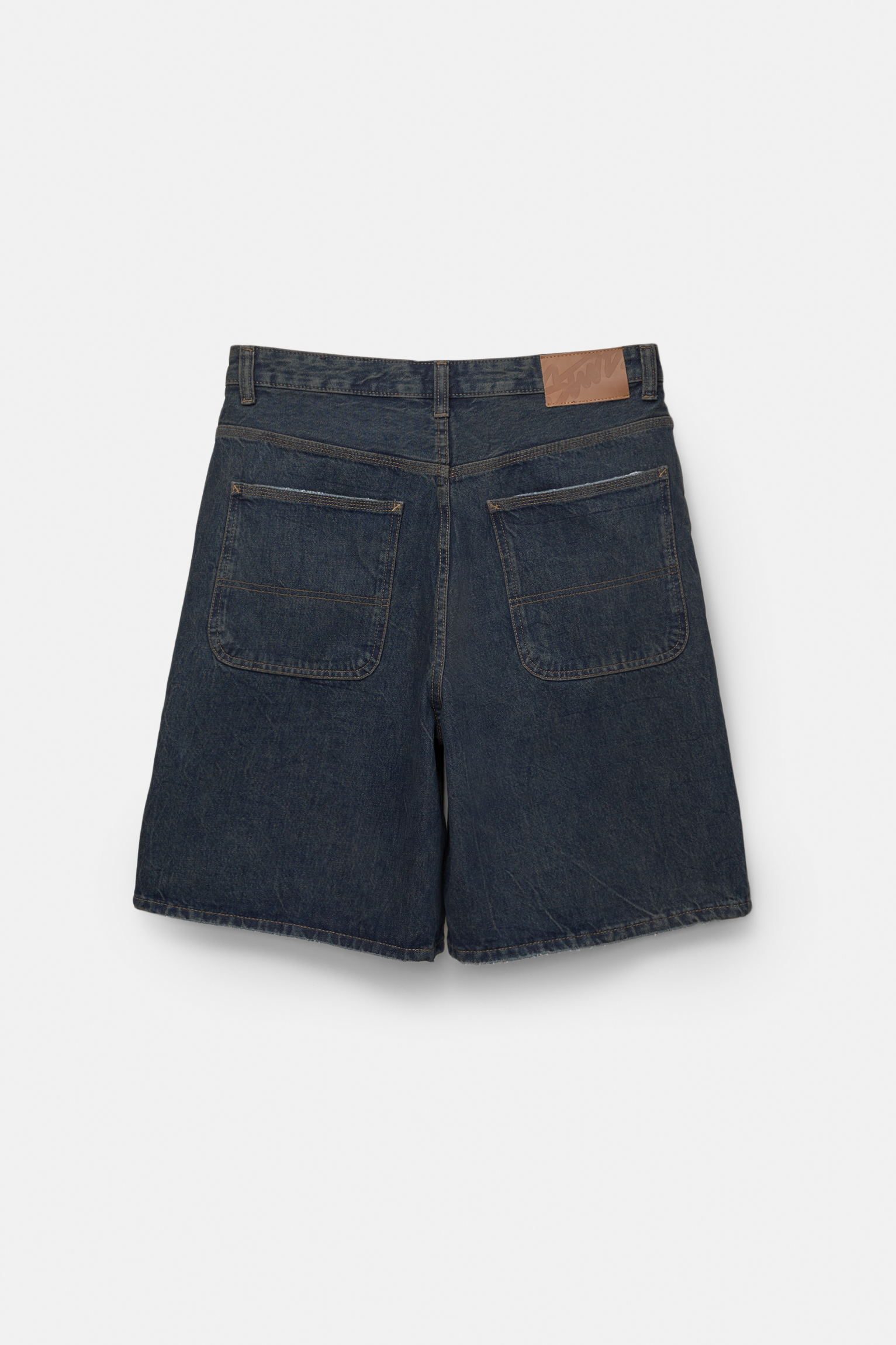 Loose baggy denim Bermuda shorts