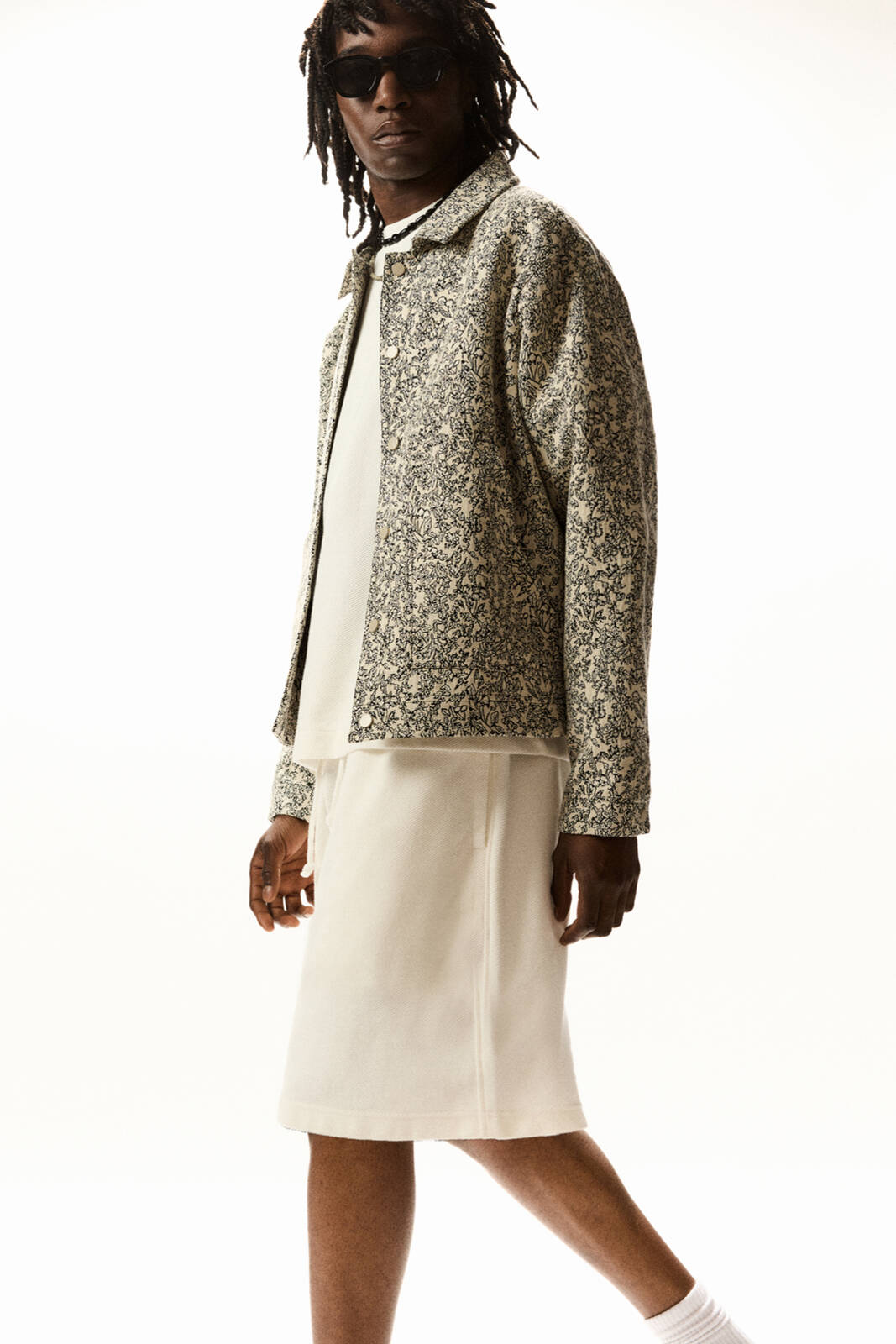 Diagonal textured jogger Bermuda shorts