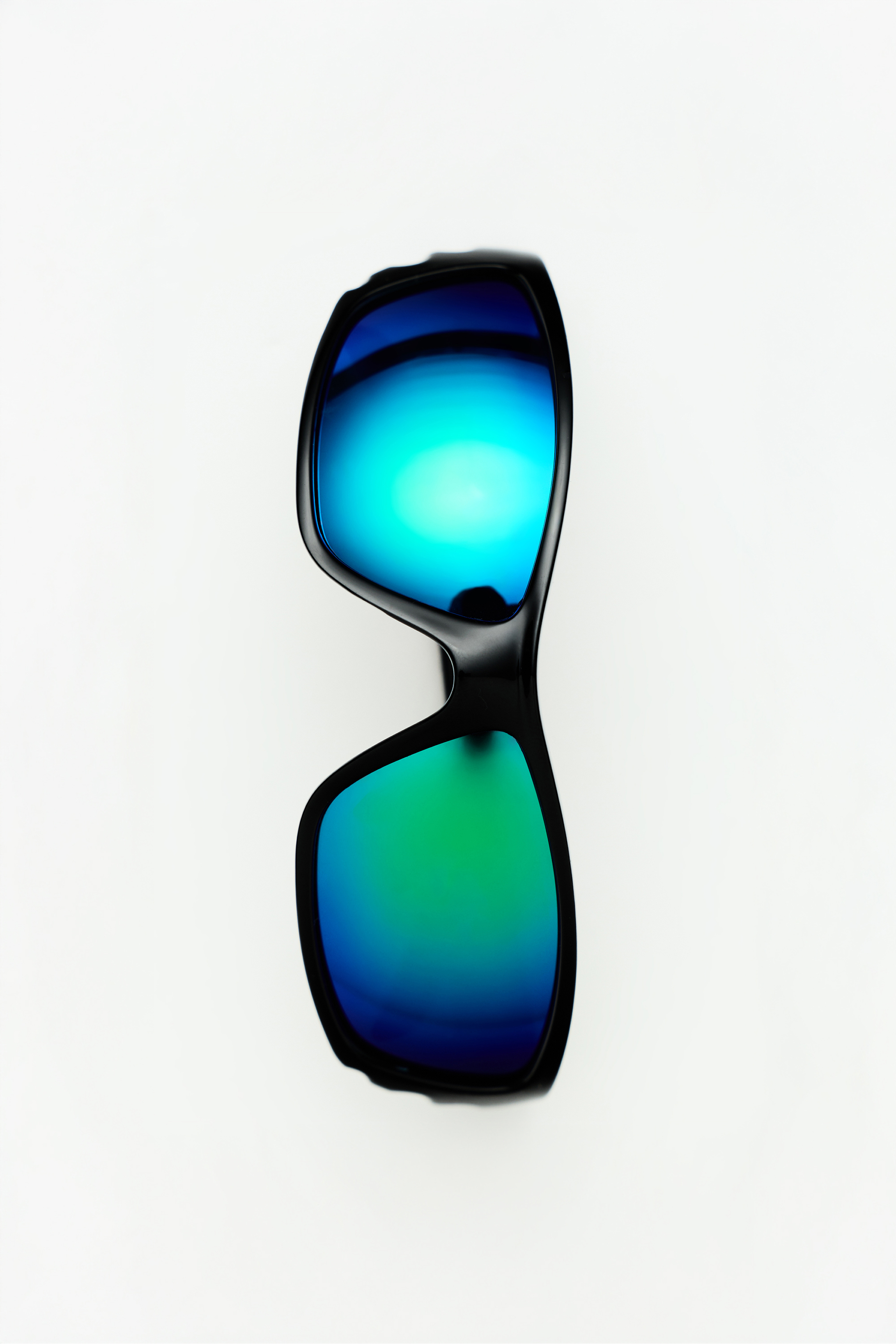 Lunettes de soleil irisées