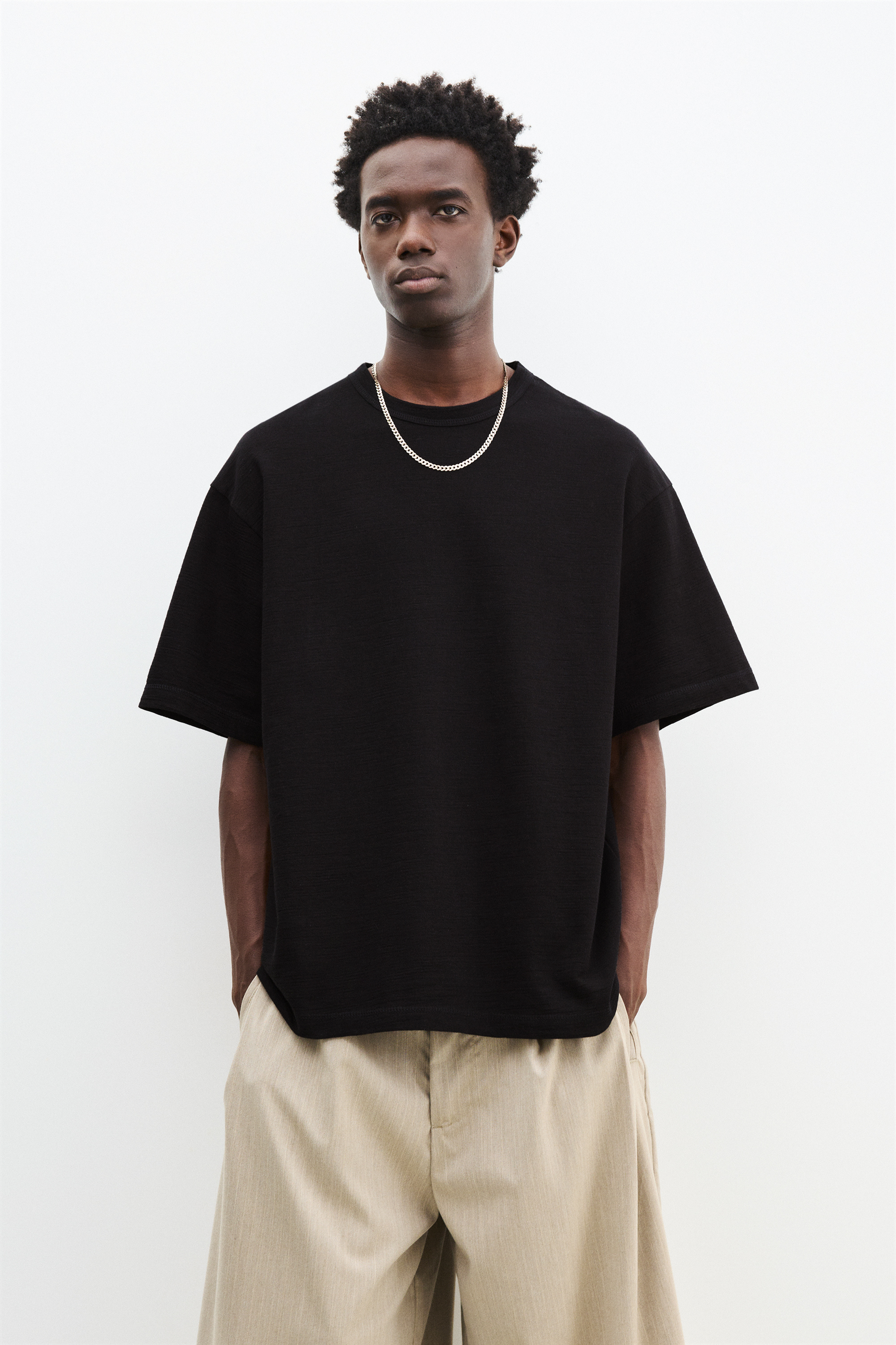 تيشرت بملمس بارز وأكمام قصيرة