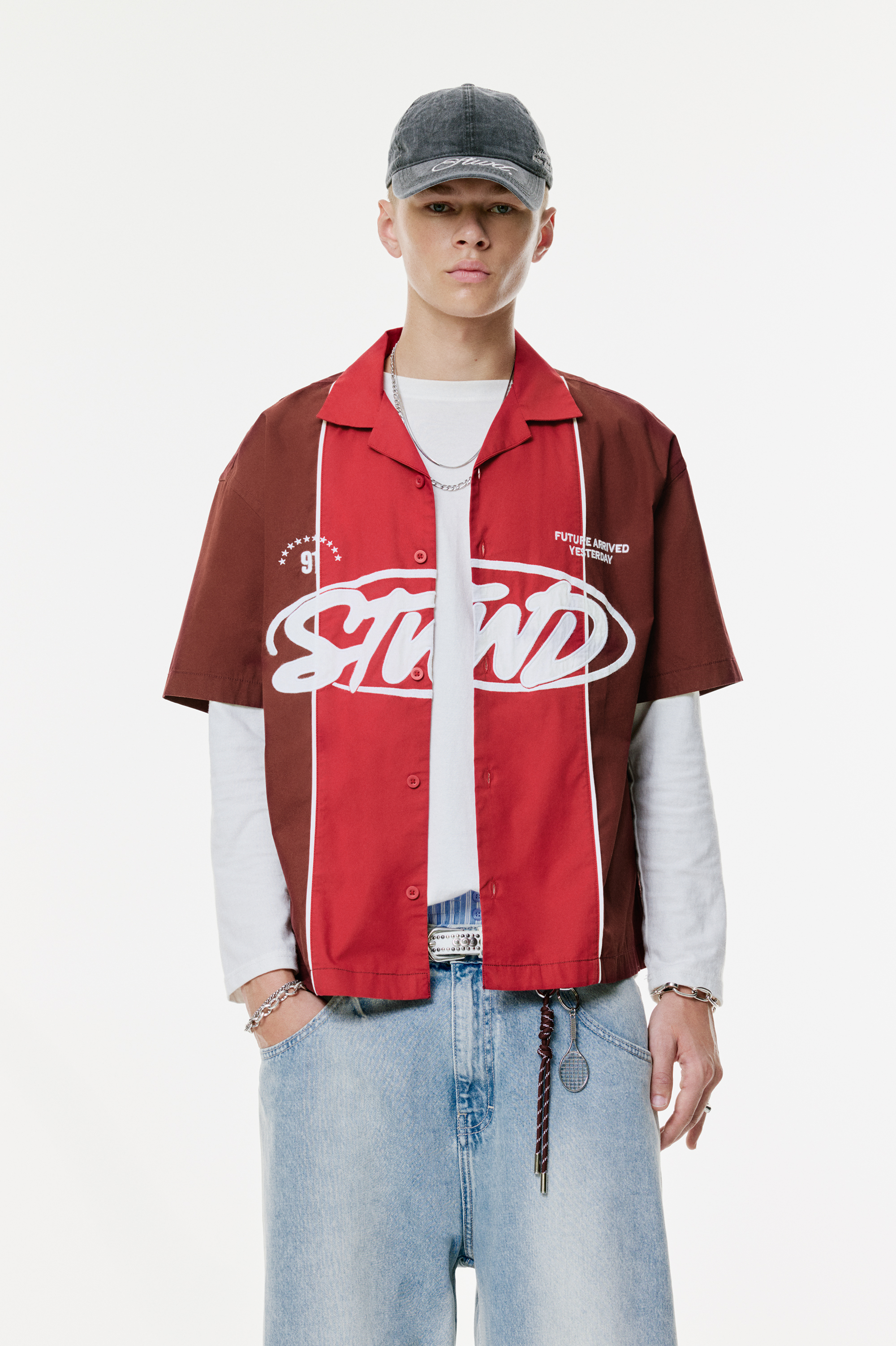 قميص STWD بألواح