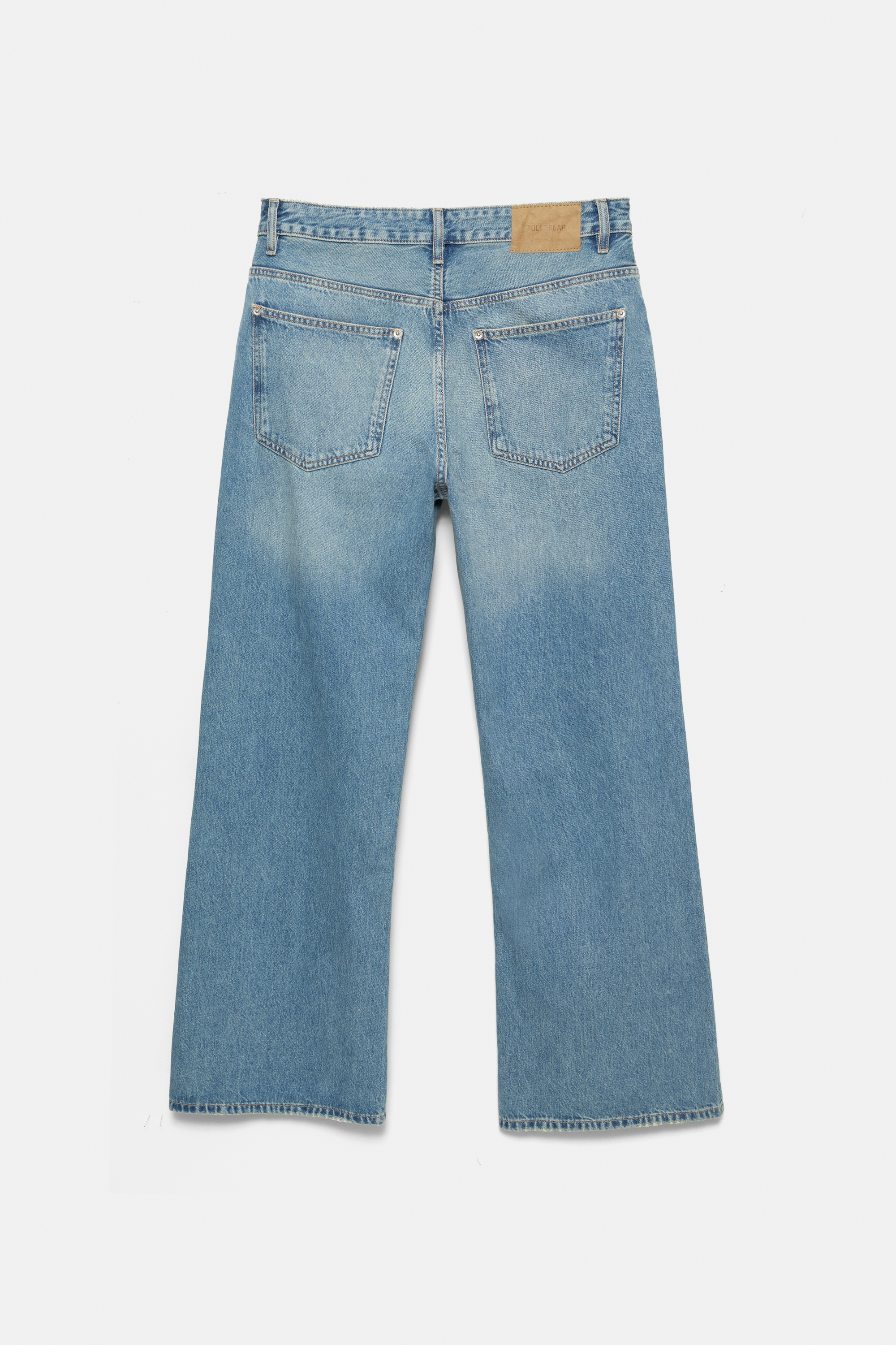 Džinsi ar paplatinātiem galiem