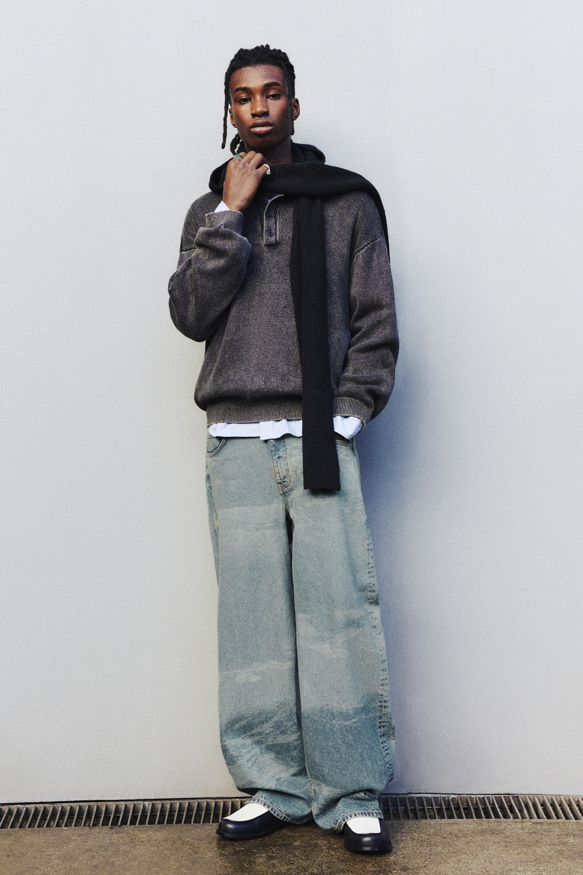 Laser effect wide-leg jeans