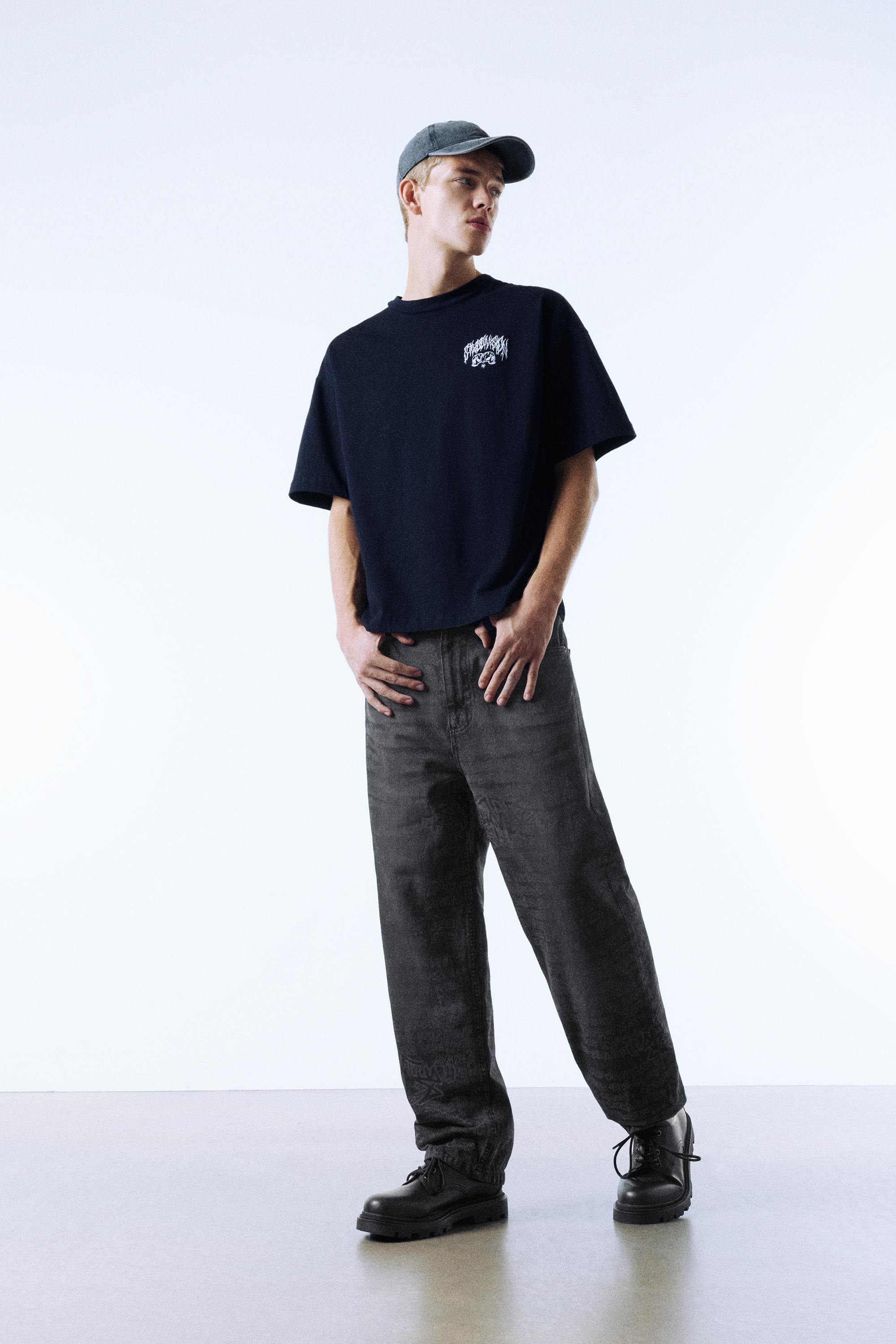 Τζιν παντελόνι baggy με κείμενα