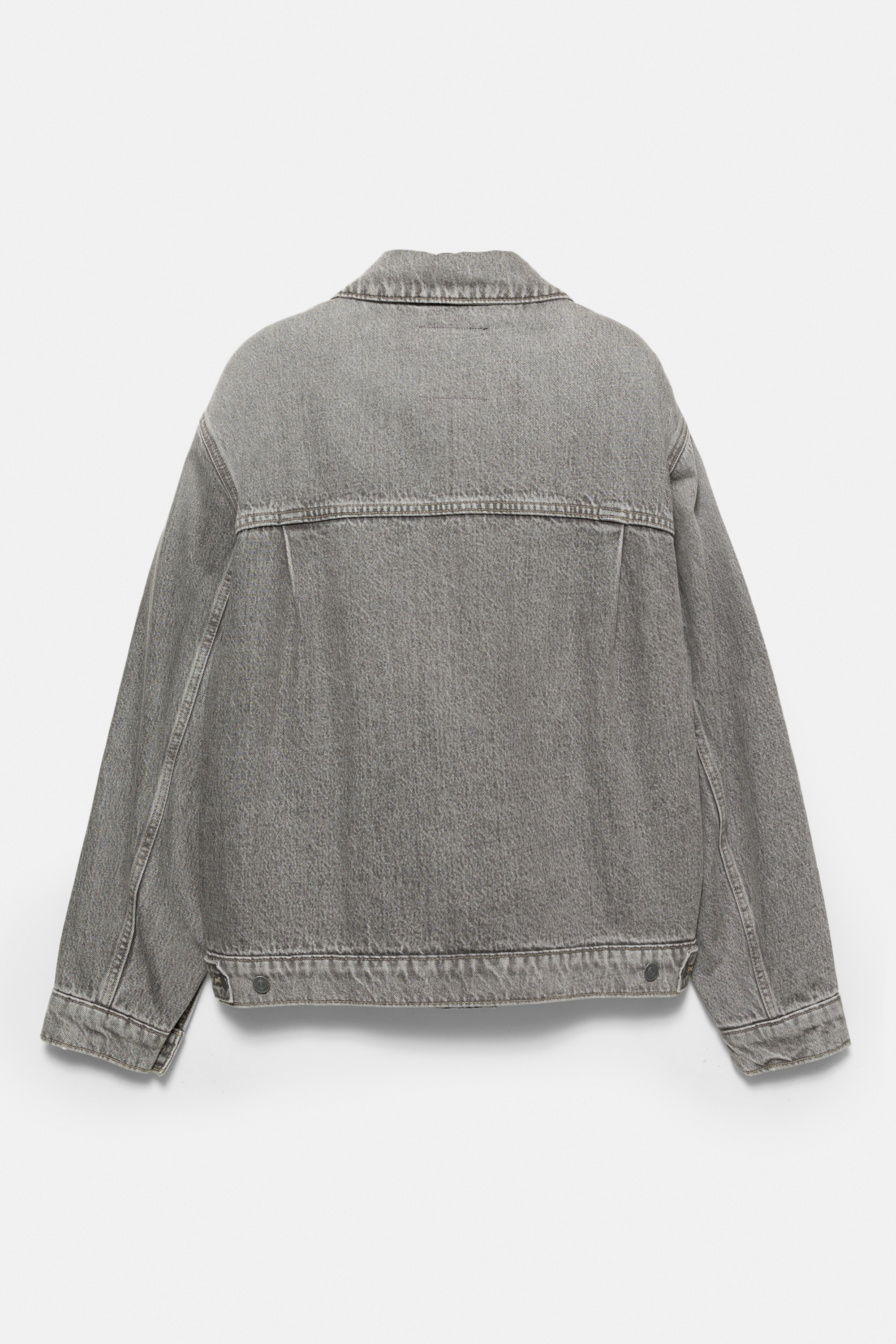 Graue Jeansjacke mit Taschen